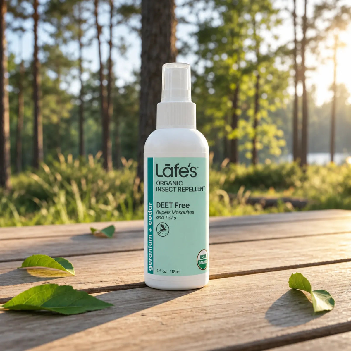 LAFE'S Repelente Natural de Insectos Orgánico Geranio + Cedro 4 oz / 116 ml | Protección natural contra mosquitos y garrapatas | 97% de ingredientes orgánicos certificados | Sin DEET ni químicos sintéticos | Repelente natural de insectos