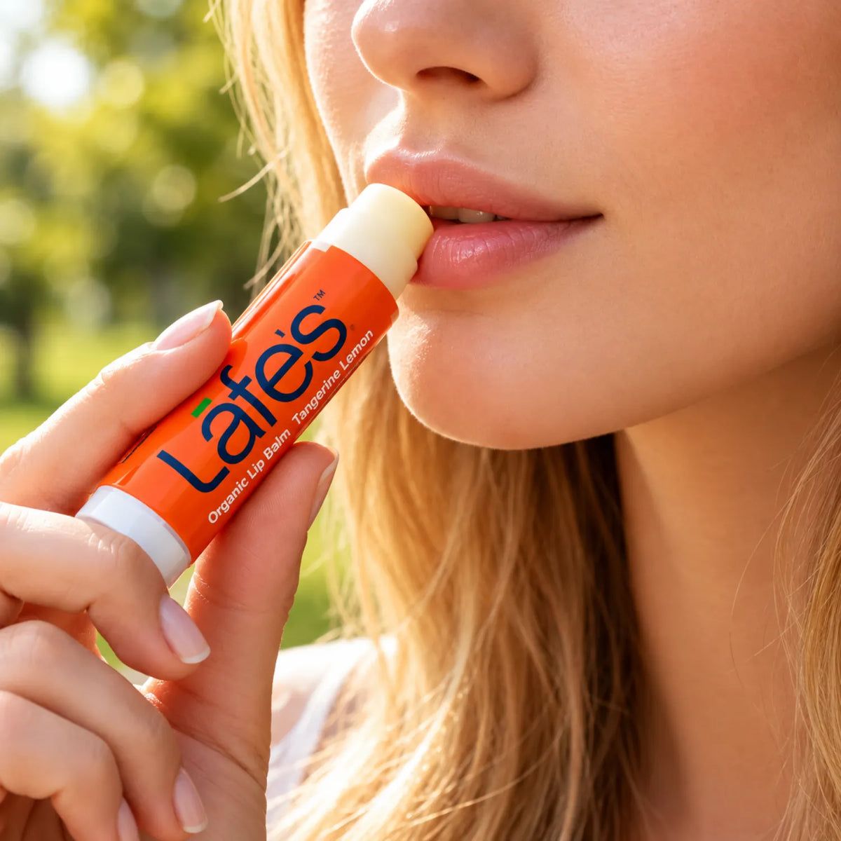 LAFE'S Bálsamo Labial Orgánico Limón + Mandarina | Hidratación y protección natural para los labios | Con aceites y mantecas vegetales | Sin parabenos ni ingredientes artificiales | Bálsamo labial natural