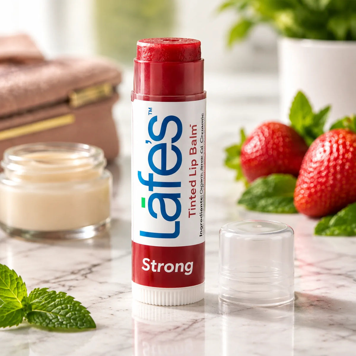 LAFE'S Bálsamo Labial Orgánico con Color Strong | Hidratación y color intenso para labios | Con mantecas y aceites vegetales | Sin parabenos ni ingredientes artificiales | Bálsamo labial natural con color