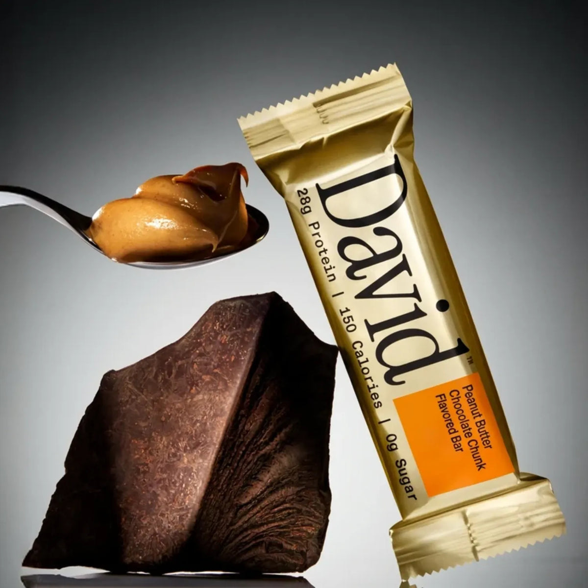 David Barra de Proteína 28 g de Proteína por Porción, Caja con 12 Piezas, Sabor Peanut Butter Chocolate Chunk