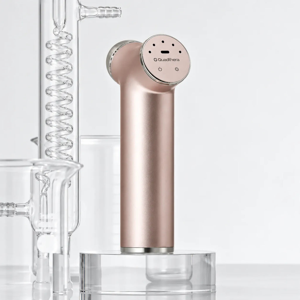 Quadthera Titan | Dispositivo Ultrasónico Facial | 4 Frecuencias | Rose Gold | Firmeza, Hidratación y Rejuvenecimiento Facial | Cuidado de la Piel